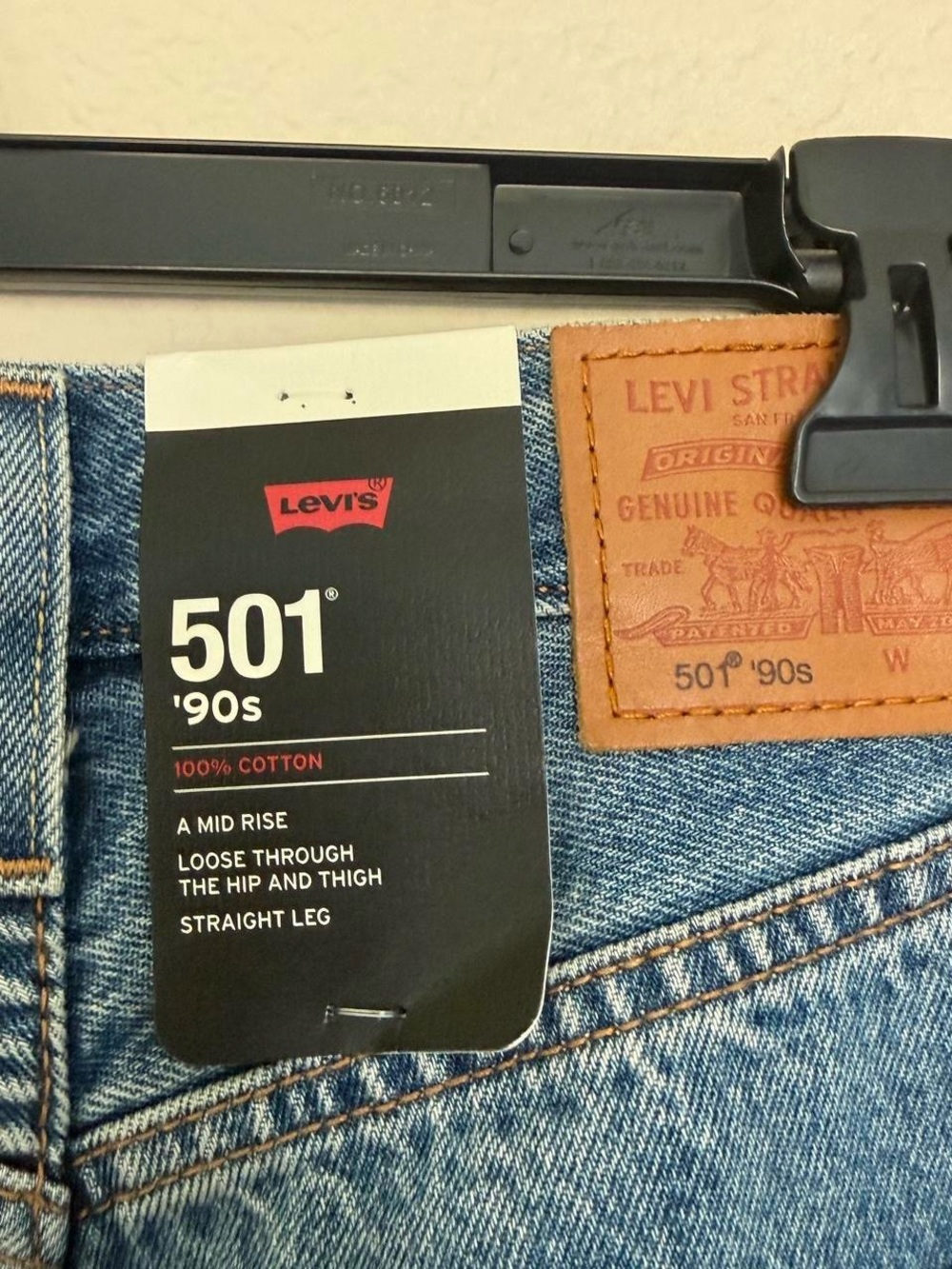 Levi’s Premium 501 90’s in Vintage Med - Picture 4 of 4